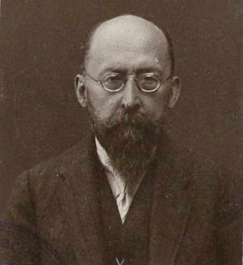 Attēls no 1927. gadā izsniegtās Latvijas Republikas pases.