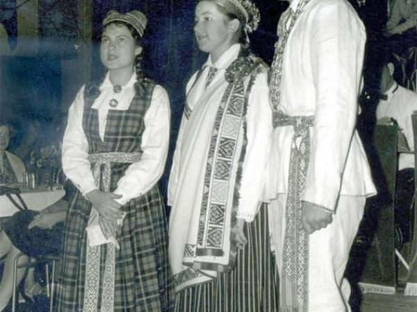 Ansamblis "Mūsu Trio" 1961.g. No kreisās: M.Āboltiņa, Z.Ābola un U.Siliņš.