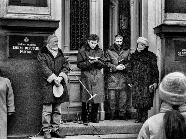 1991.g. 15.janvāris Liepājā. G.Kopštāla foto.