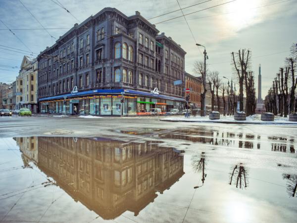 "Saktas māja". V.Lāča foto.