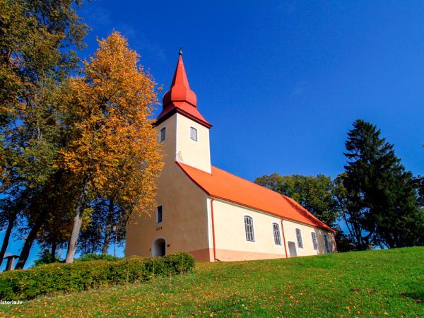 Āraišu baznīca. 2022.g. 26. septembris. V.Grīviņa foto.