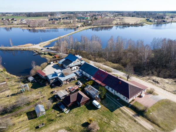 1. attēls. Zvirgzda krogs skatā no putna lidojuma. 2022.g. 2.maijs. V.Grīviņa foto.