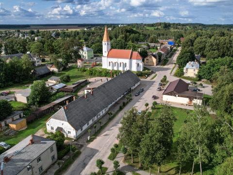 1. Neretas Baznīckrogs. Nereta, Neretas pagasts, Aizkraukles novads. 2023. gada 8. augusts. V. Grīviņa foto.